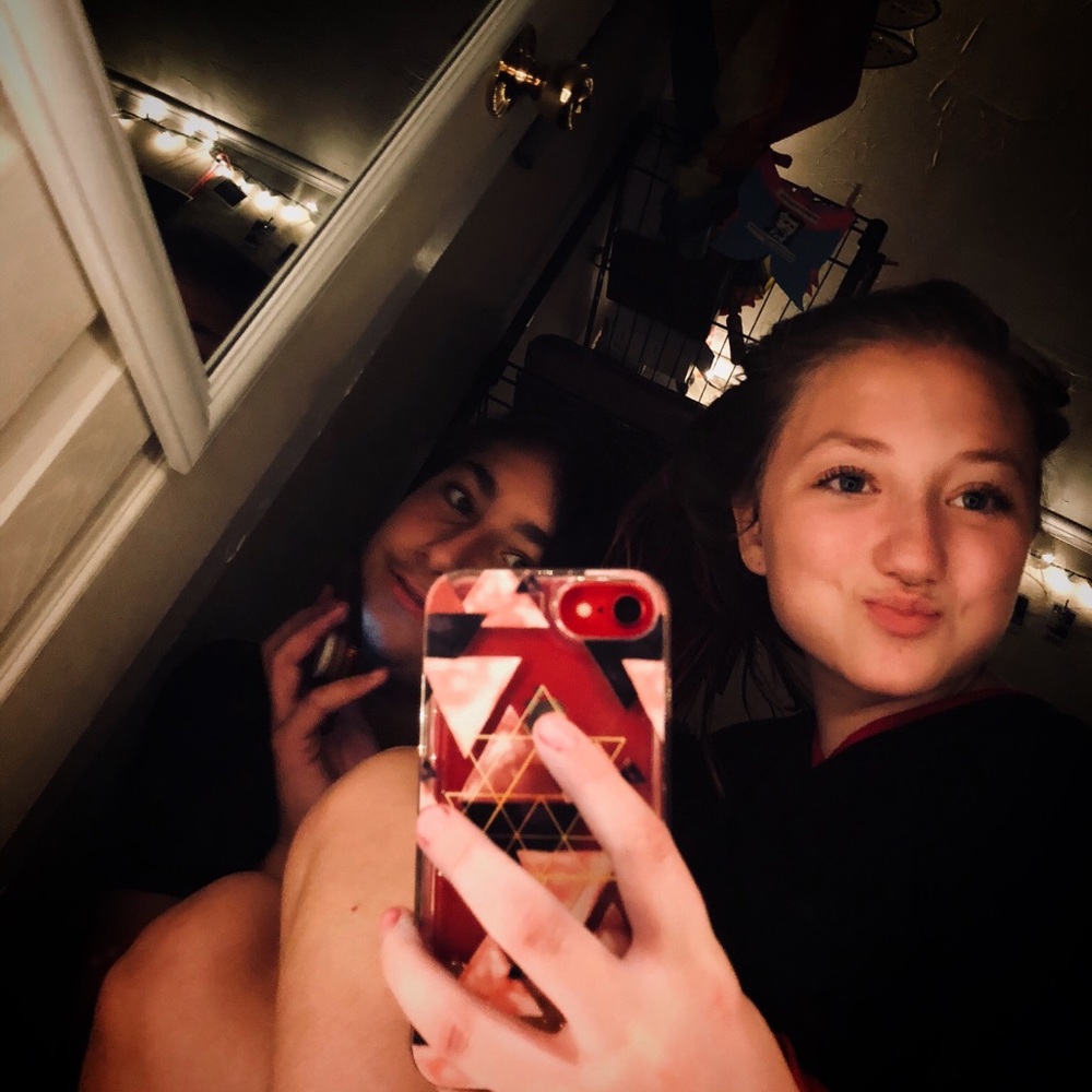 Meet your Posher, Isabelle